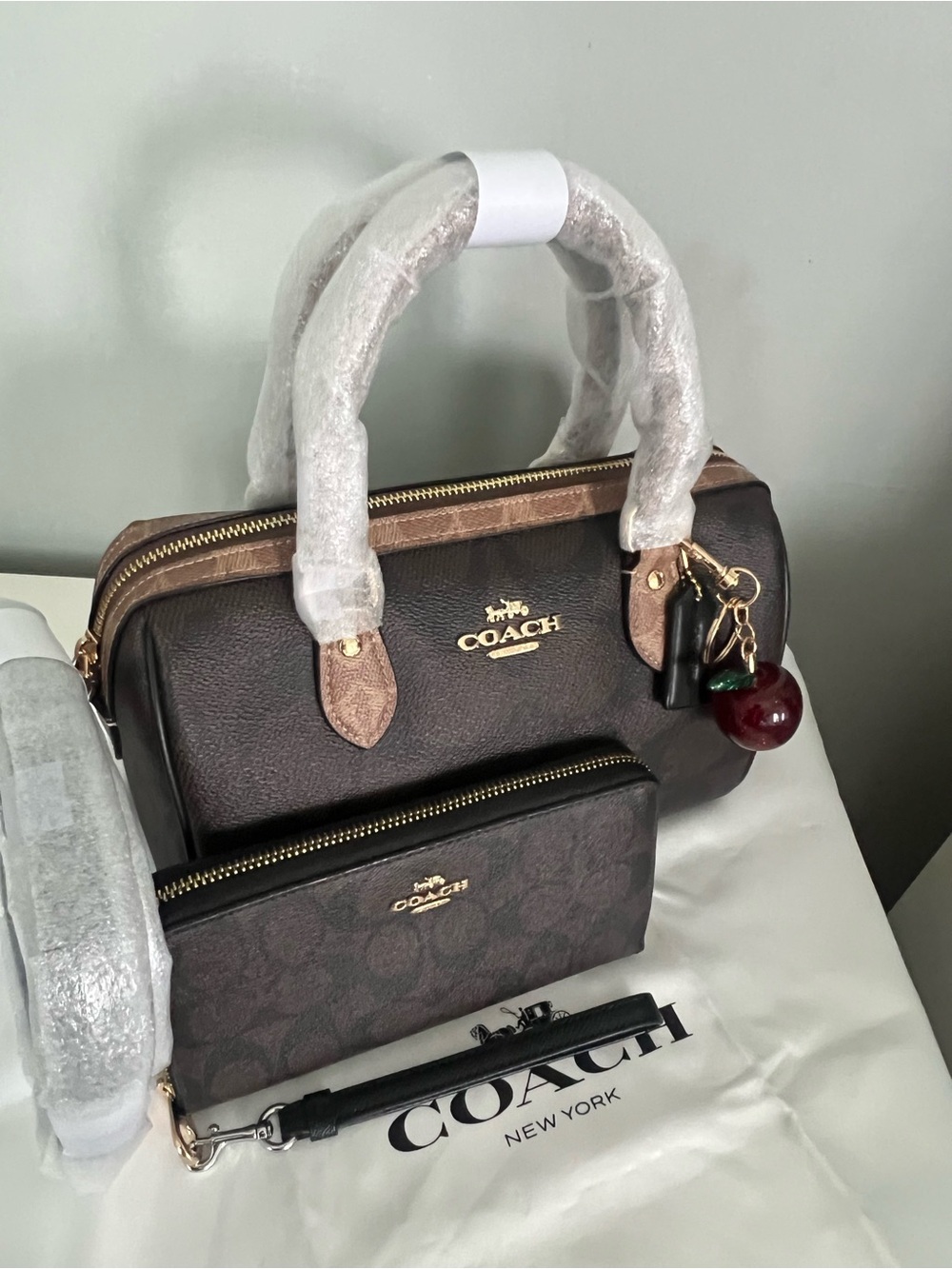Coach Rowan Satchel Bag In Blocked Signature Canvas And Wallet - Picture 4 of 11